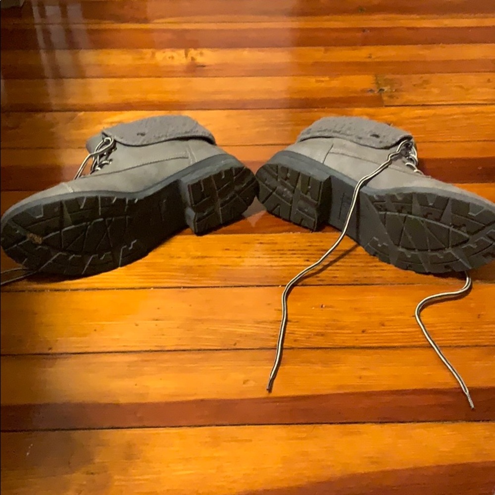 Booties - Picture 4 of 5